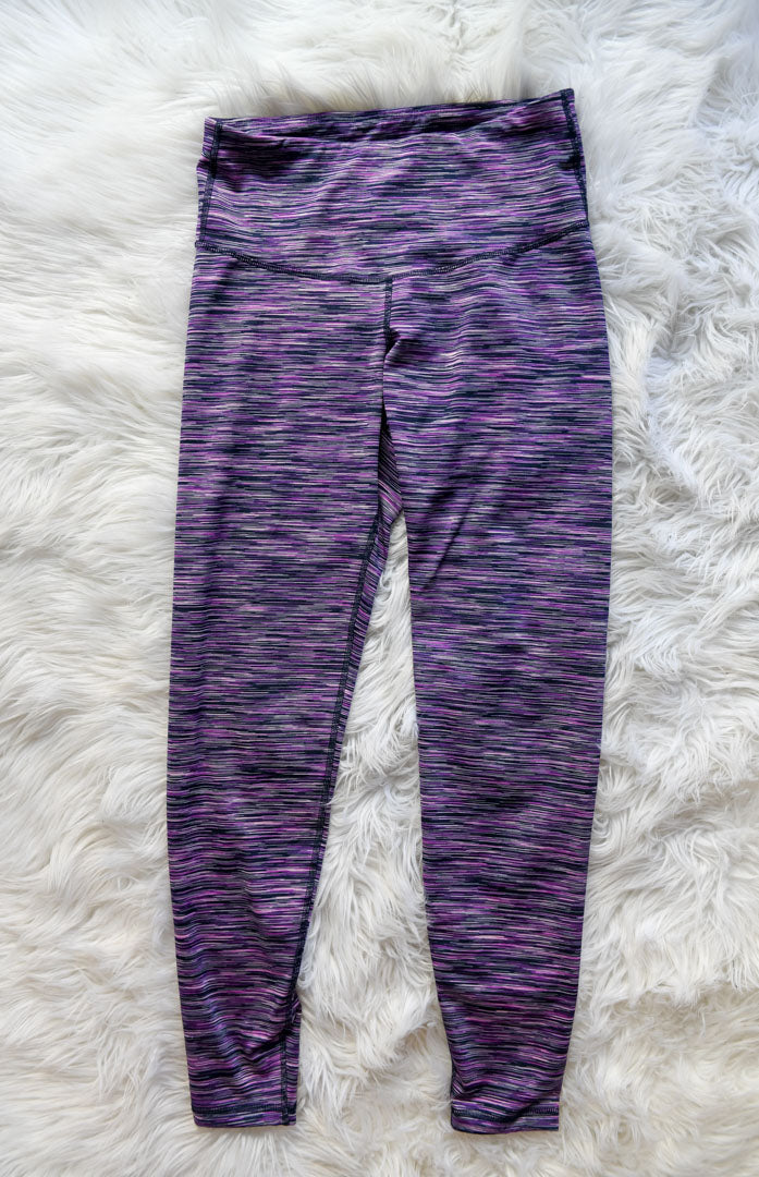 Old Navy mid rise capri leggings Size M