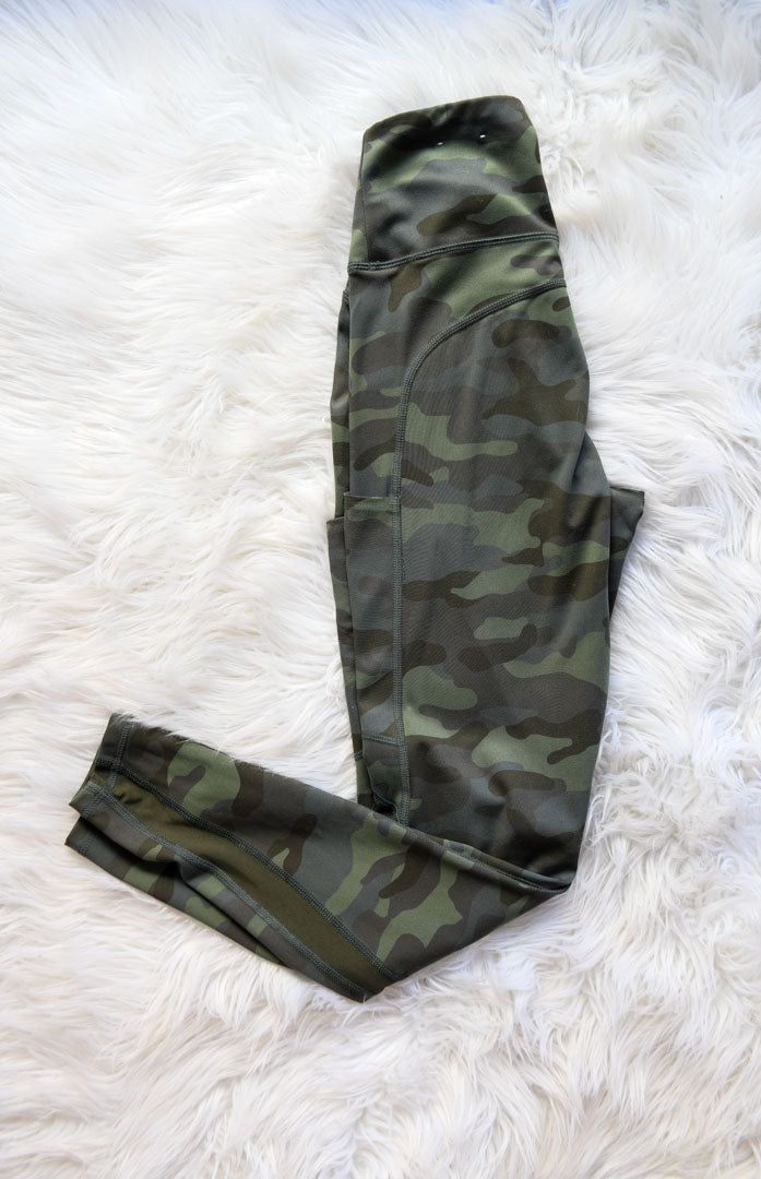 American Eagle high rise 7/8 leggings Size S / EUC