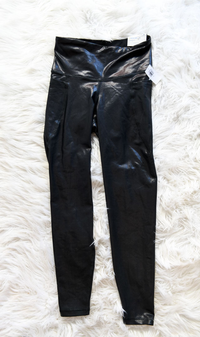 Old Navy high rise 7/8 leggings Size S / NWT