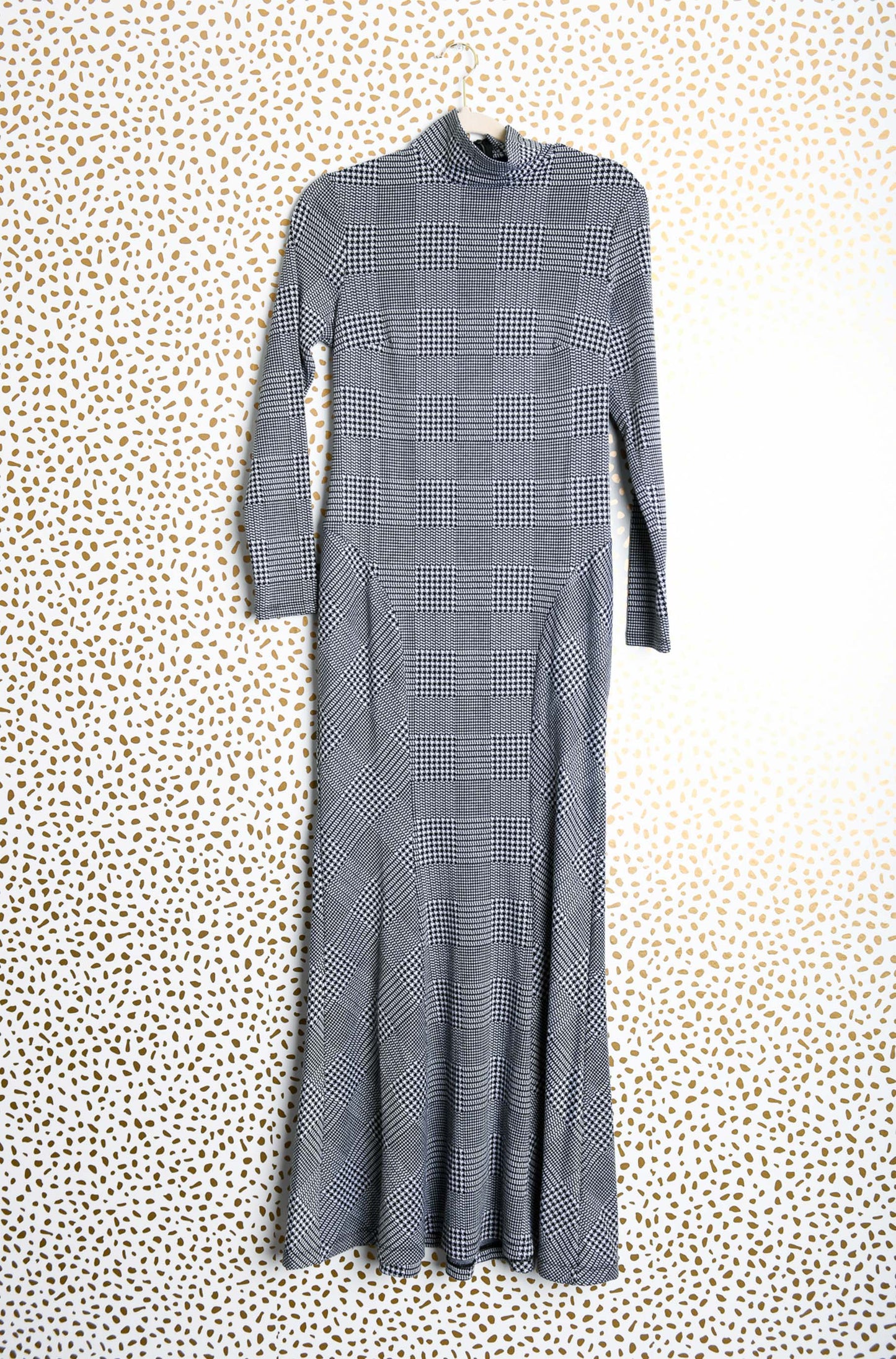 Scoop long sleeve turtleneck maxi dress Size M \ NWT