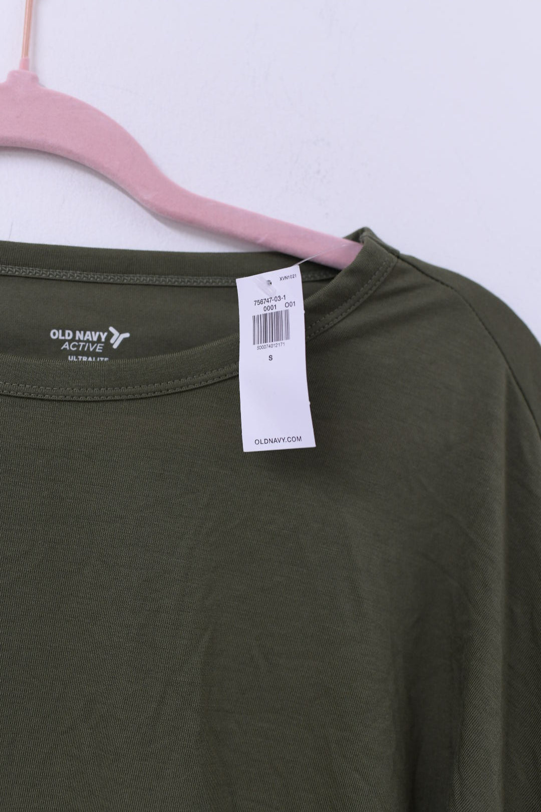 Old Navy active long sleeve Size S / NWT