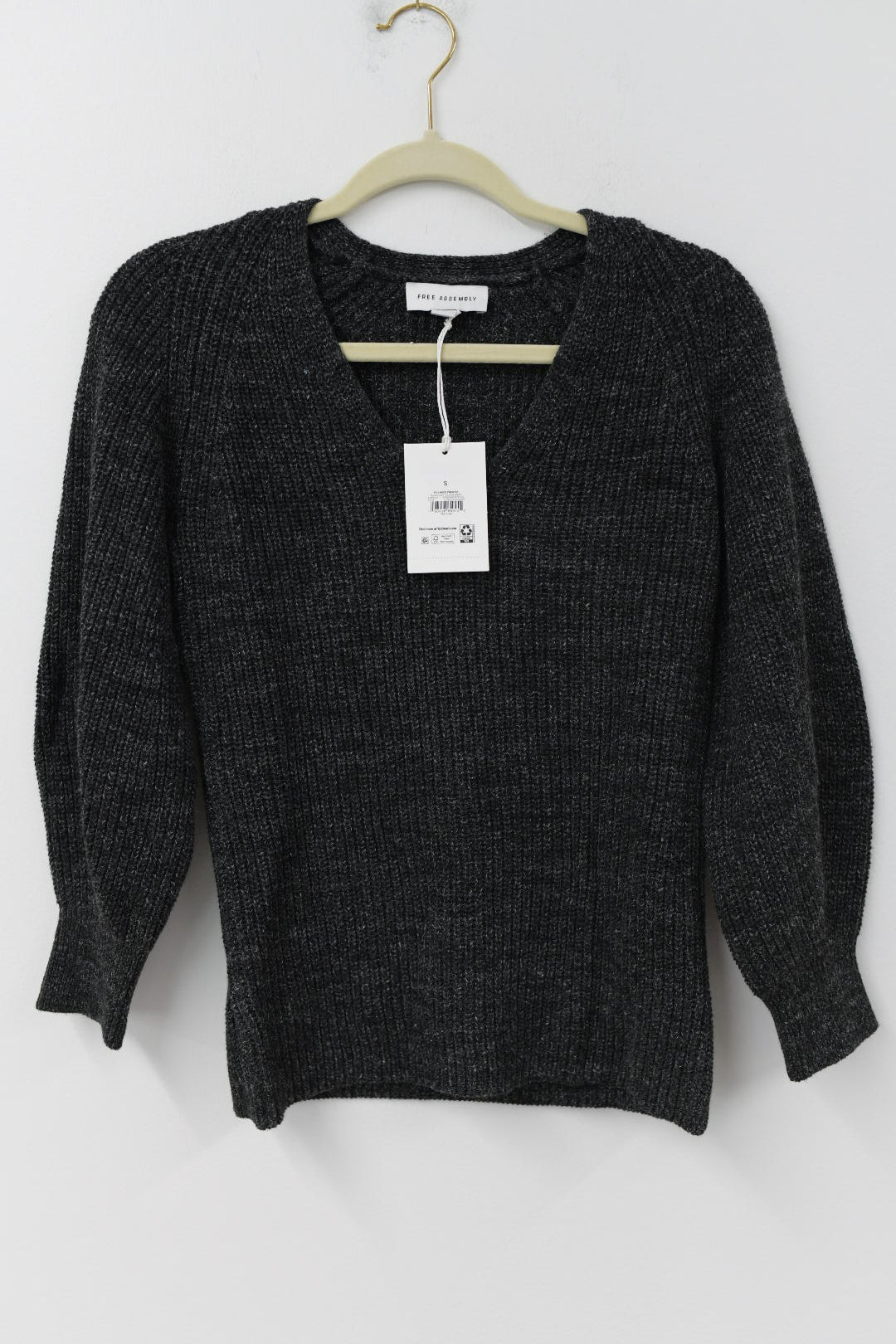 Free Assembly v-neck sweater Size S / NWT