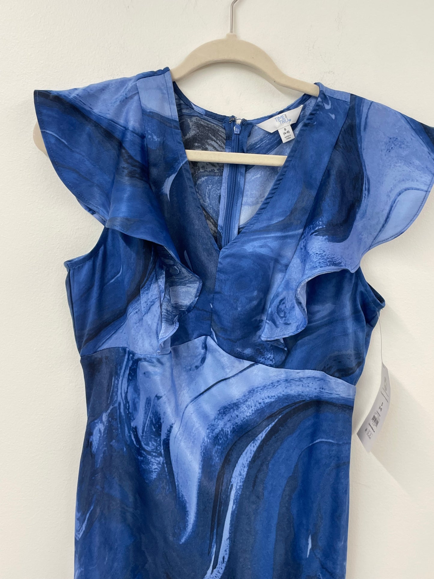 Time and Tru flutter sleeve satin midi dress Size S / NWT