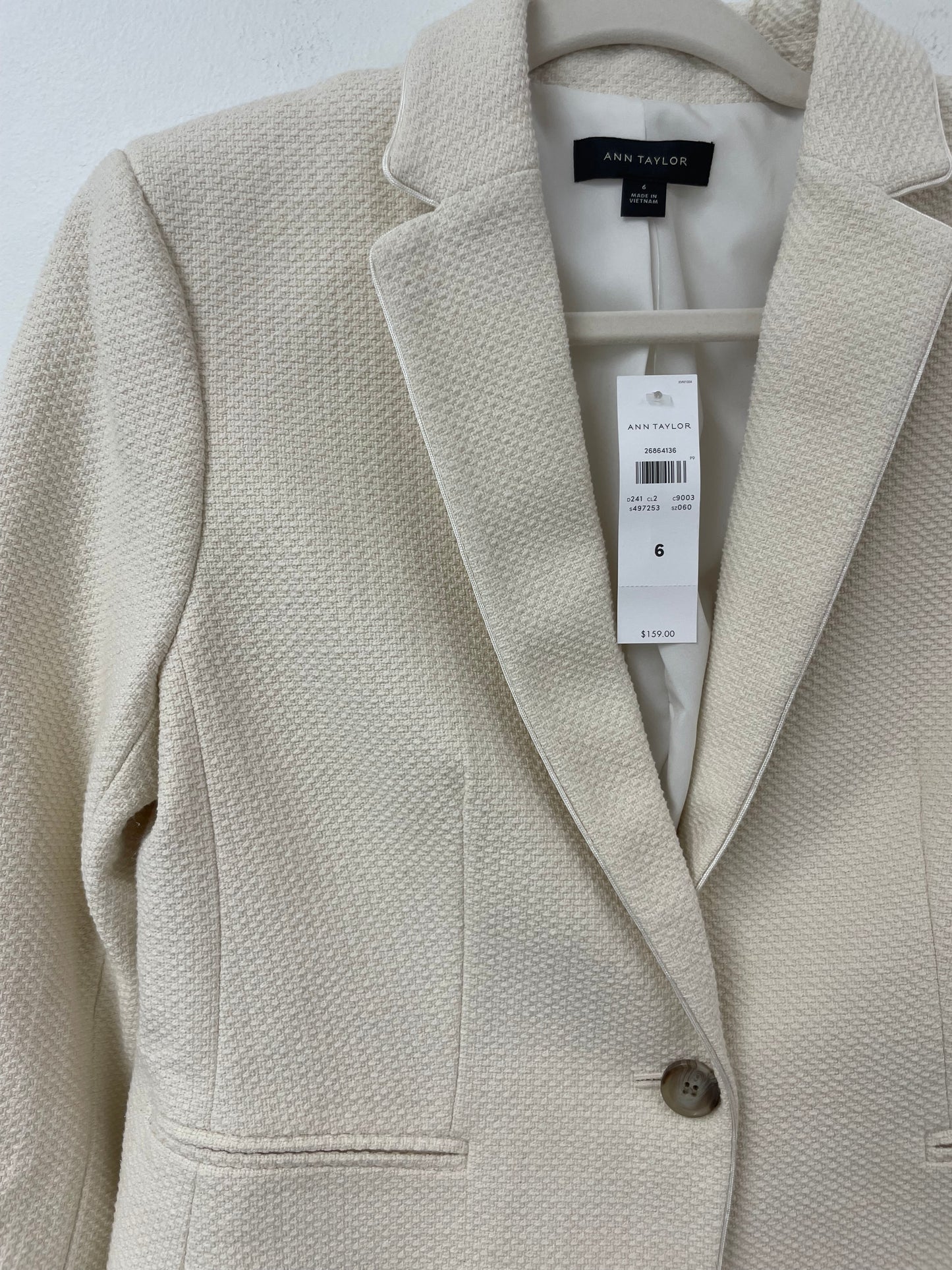 Ann Taylor blazer Size 6 / NWT