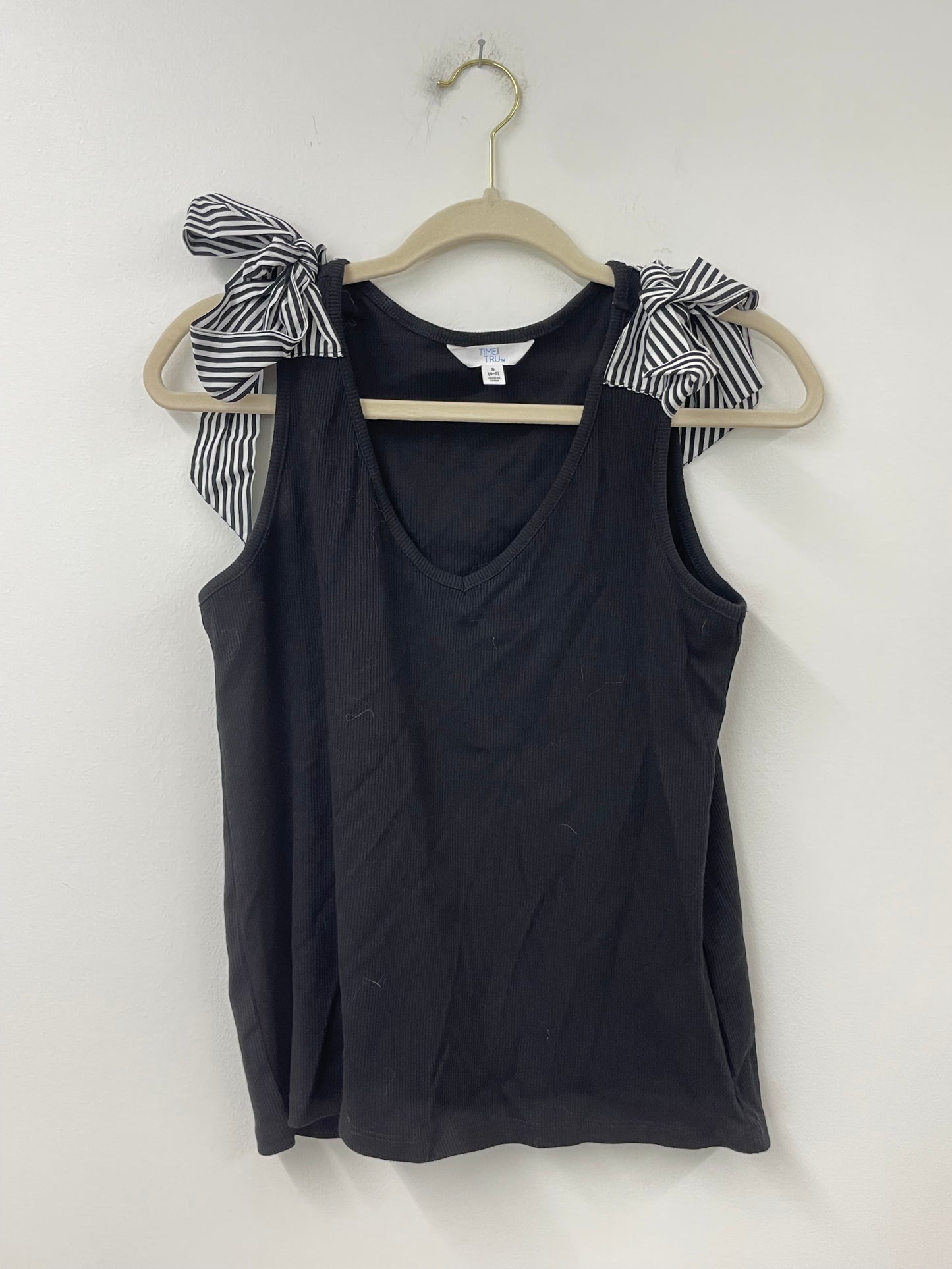 Time and Tru top with bow sleeves Size S / EUC