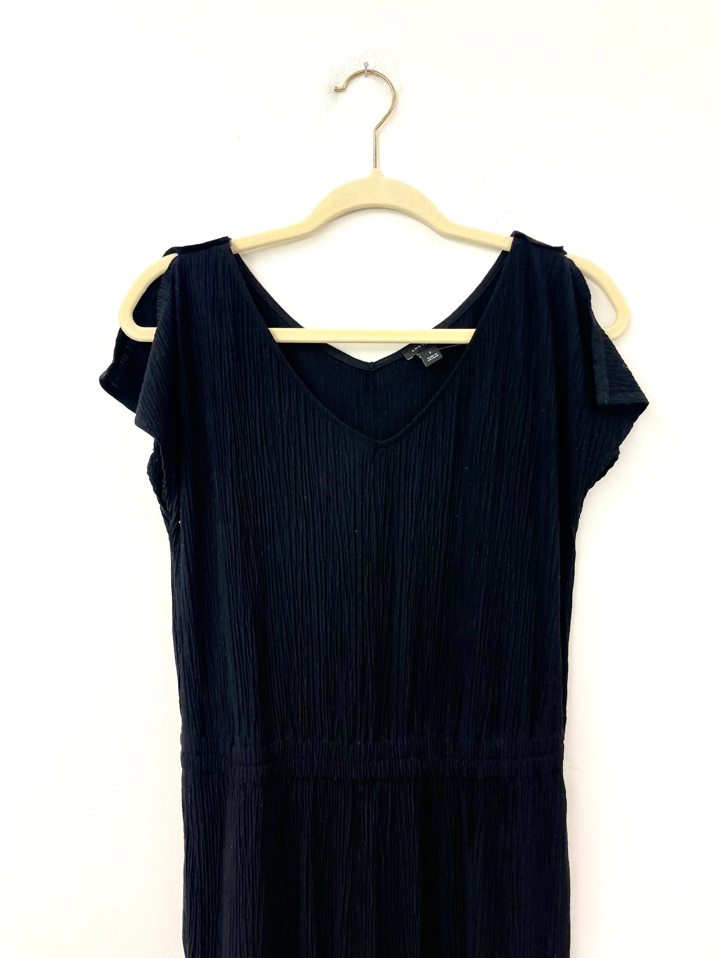 Ann Taylor short sleeve jumper Size S / NWOT