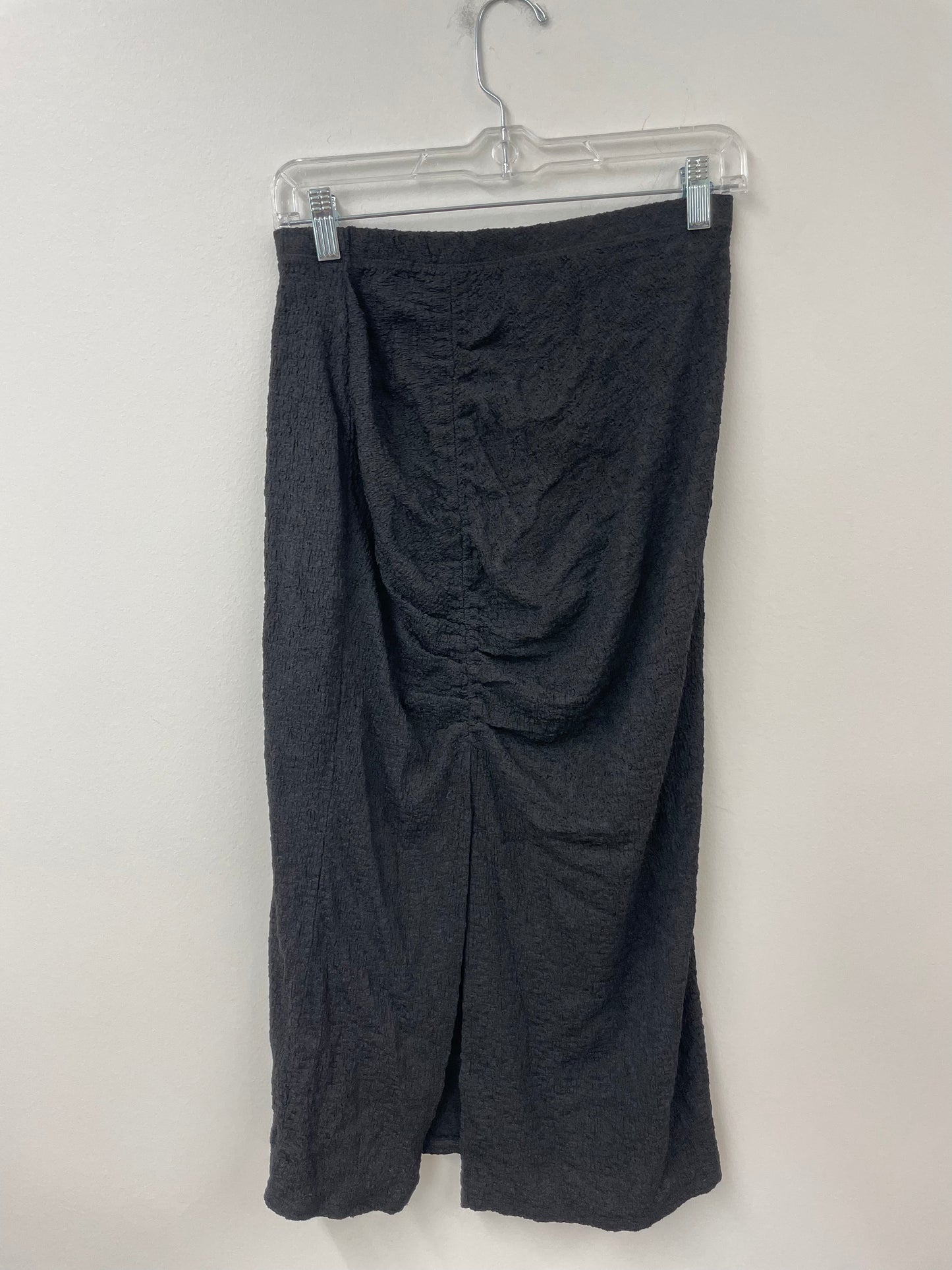 No Boundaries high waisted skirt/crop top set Size M / NWOT