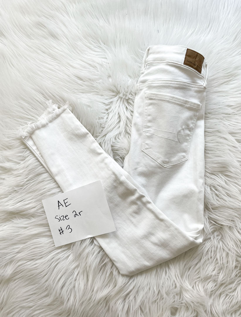 American Eagle jeans Size 2r /EUC