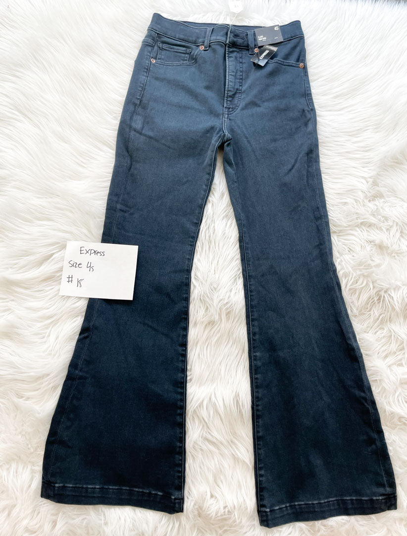 Express flare jeans Size 4s /NWT