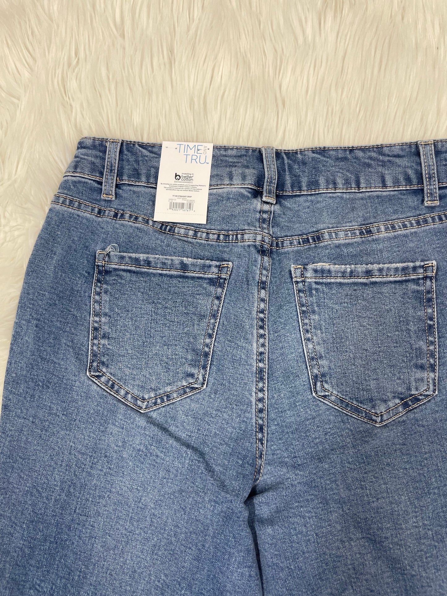 Time and Tru high rise straight crop jeans Size 4 \NWT
