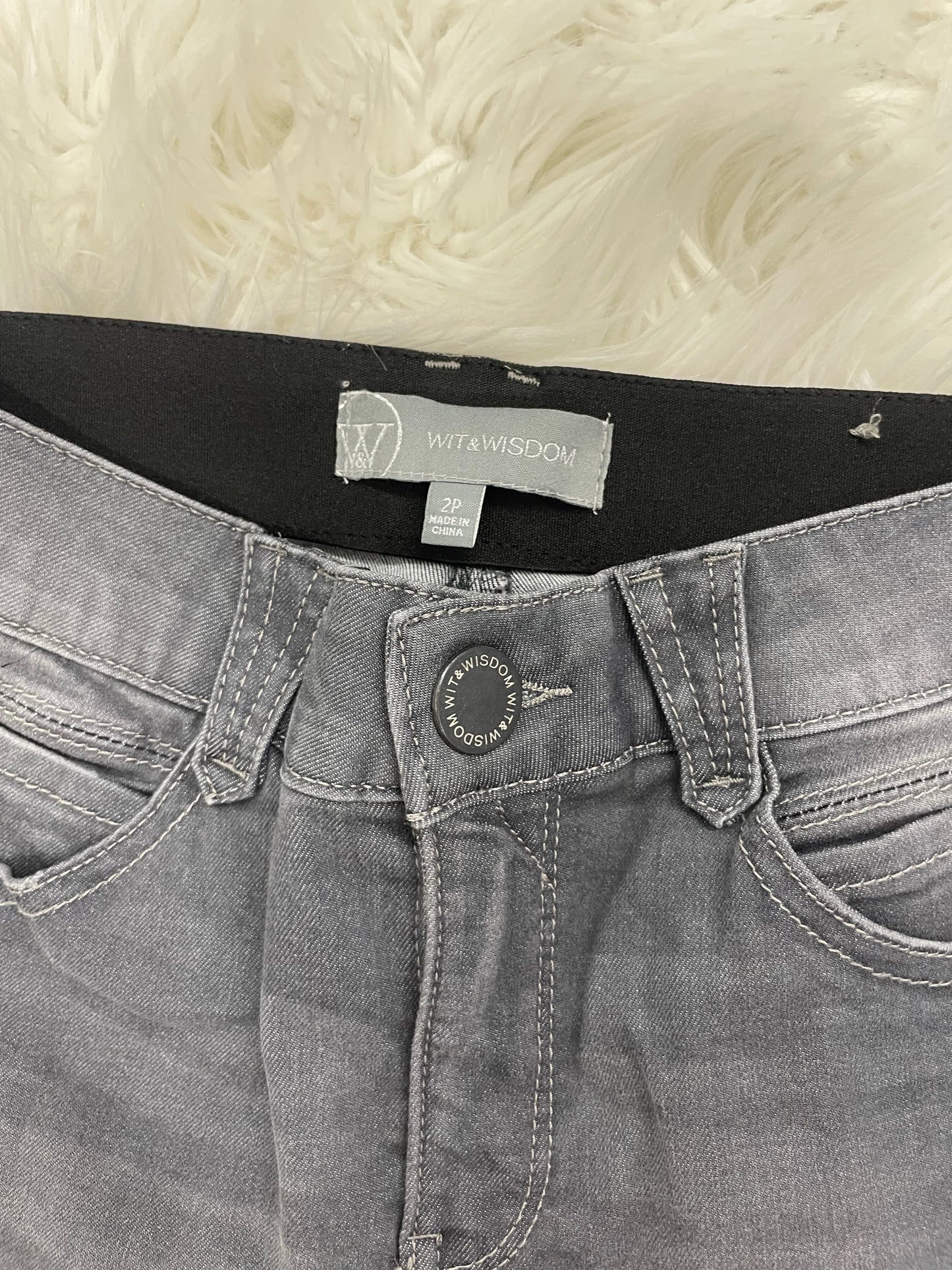 Wit & Wisdom jeans Size 2P \EUC