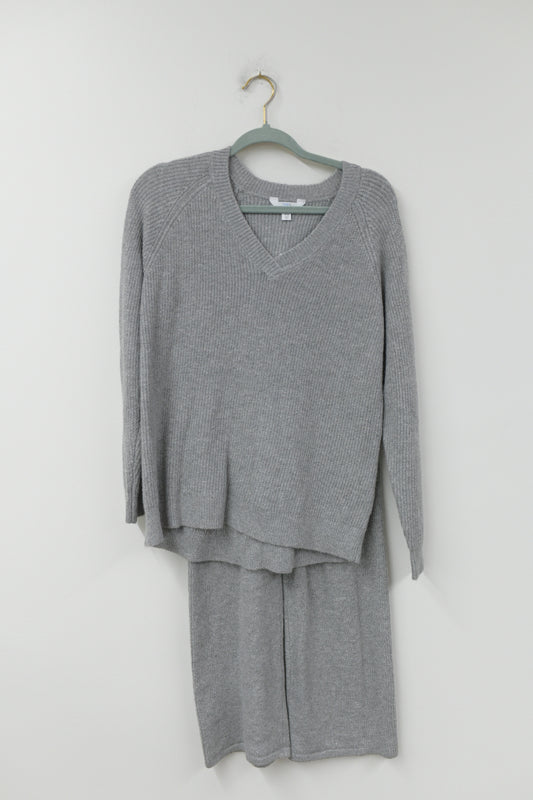 Time and Tru sweater set Size XS / NWT