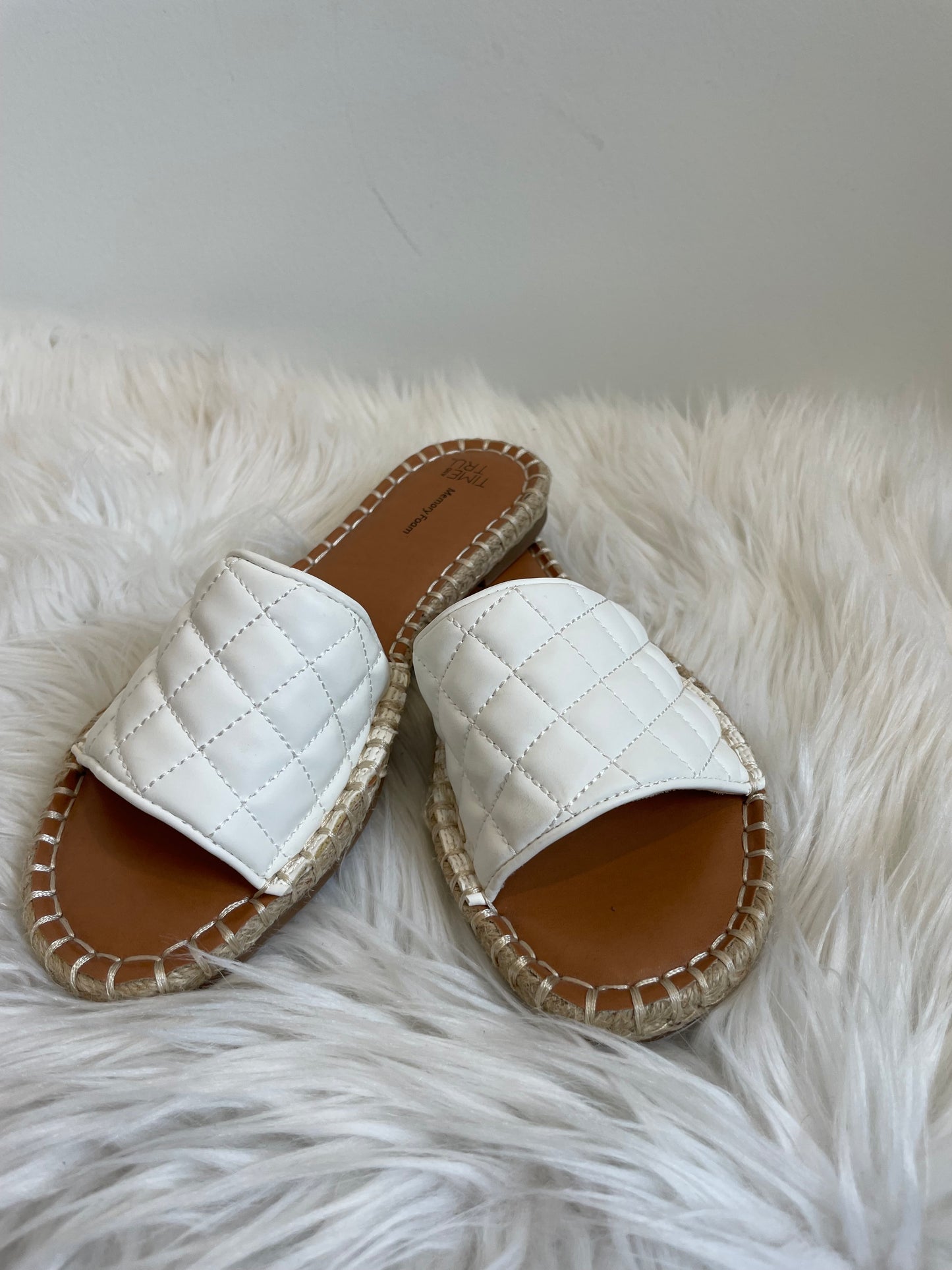 Time and Tru slip on sandals Size 8