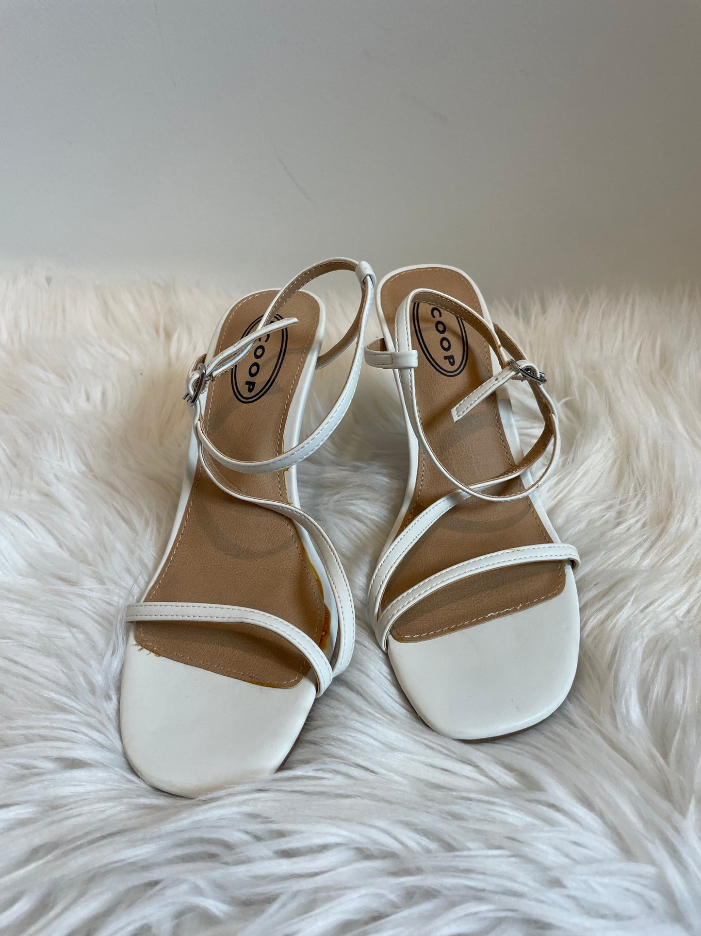 Scoop strappy heels Size 8 fits like 8.5