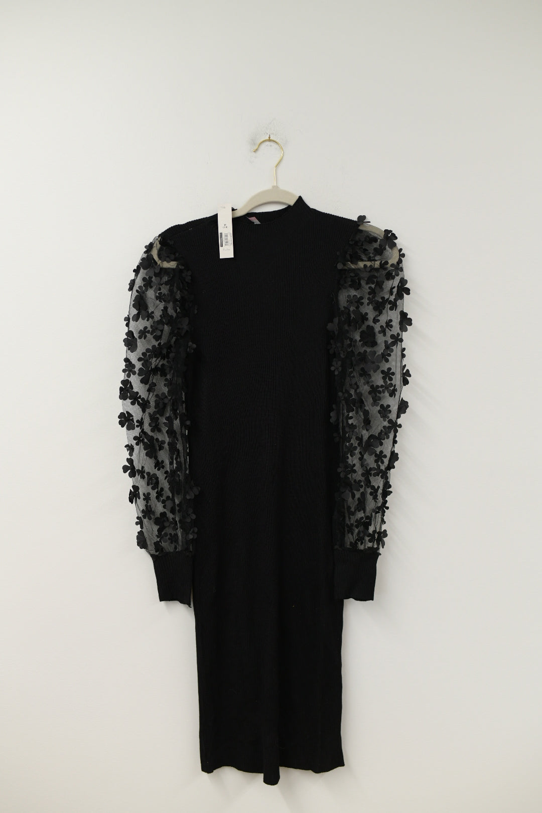No Boundaries puffed sleeve detail fitted midi dress Size M \ NWT