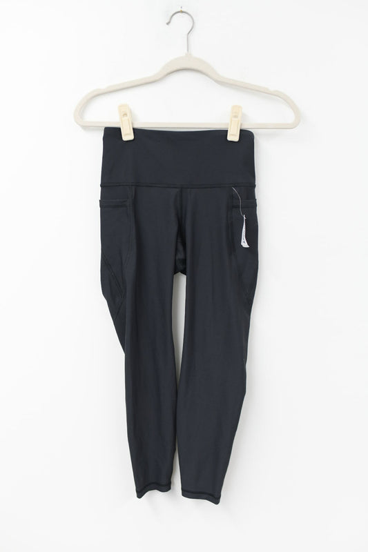 Old Navy 7/8 ankle athletic leggings  Size S Petite /NWT