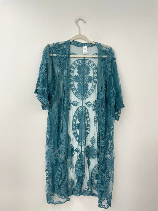 Time and Tru lace layering piece Size S/ M / EUC