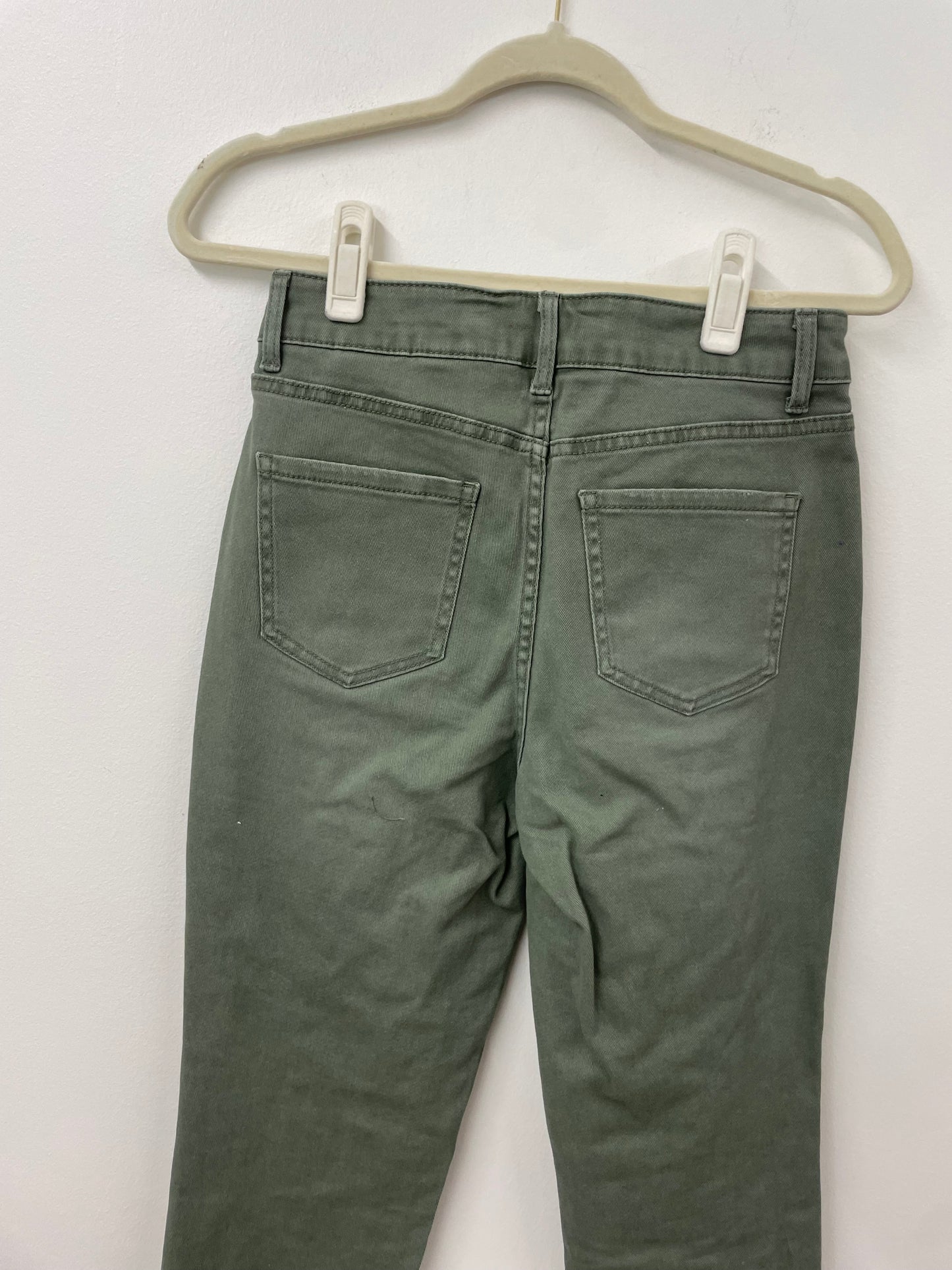 Time and Tru crop pant Size 4 / EUC