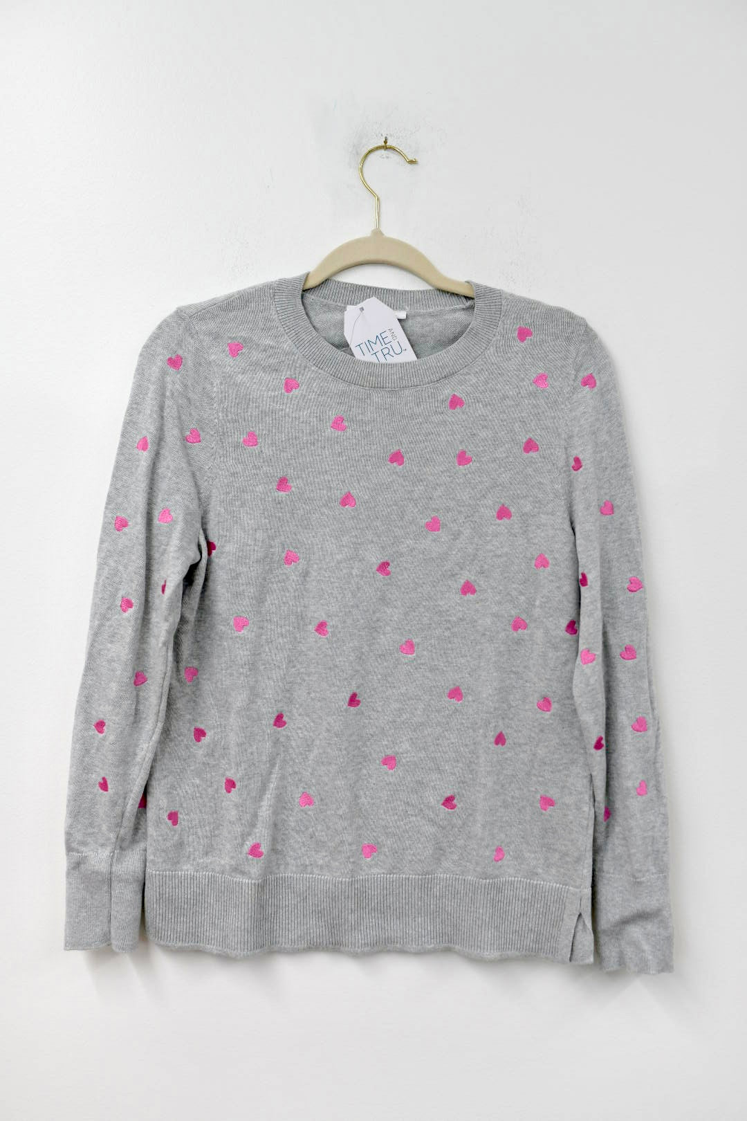 Time and Tru Valentine’s Day sweater Size M/ NWT