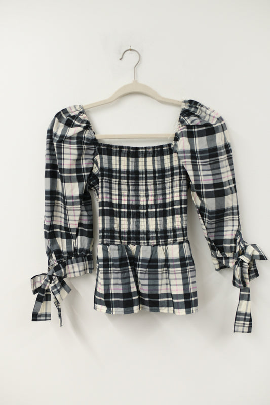 Time and Tru smocked blouse Size S/ EUC