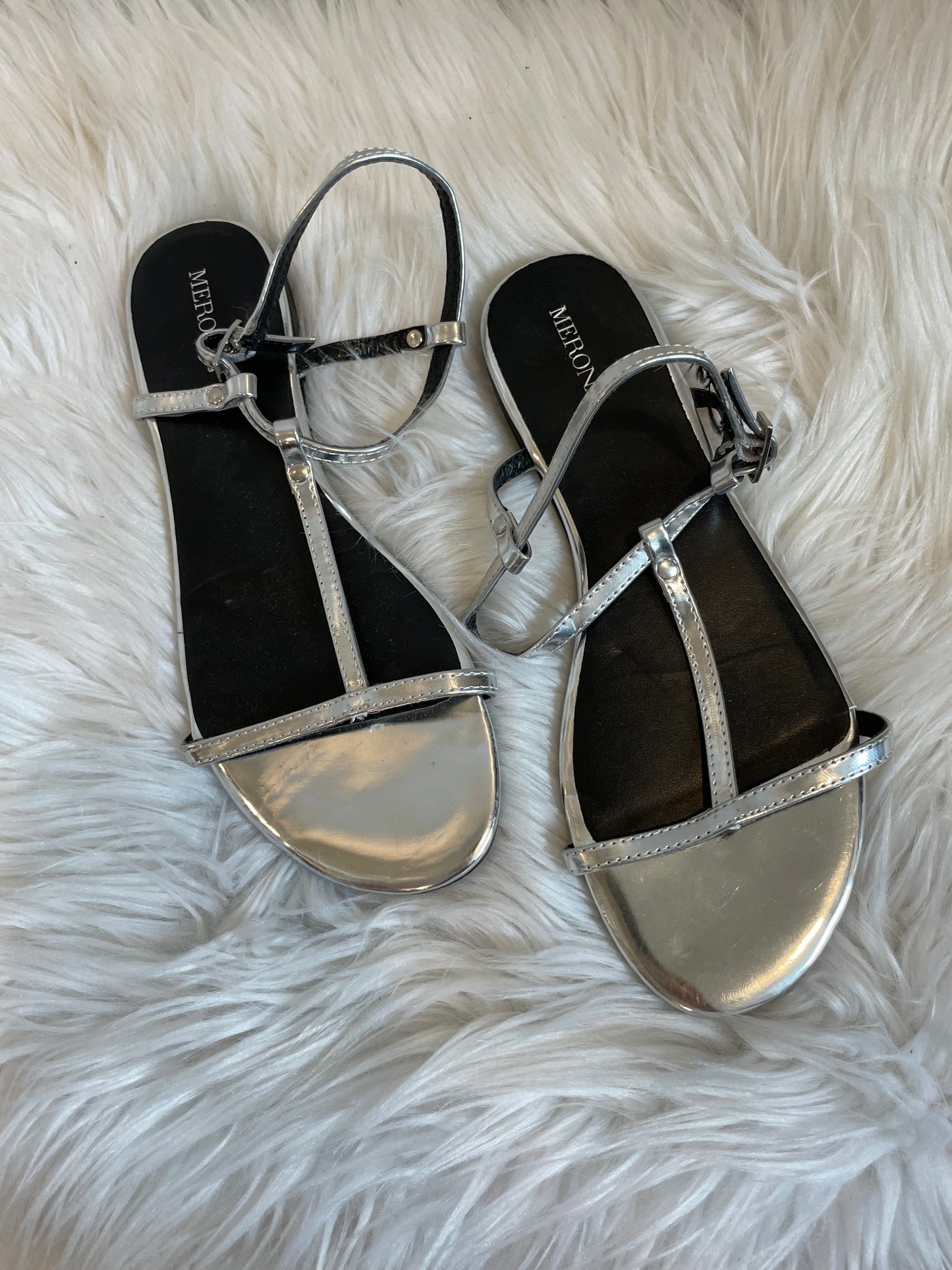 Merona flat sandals Size 7.5