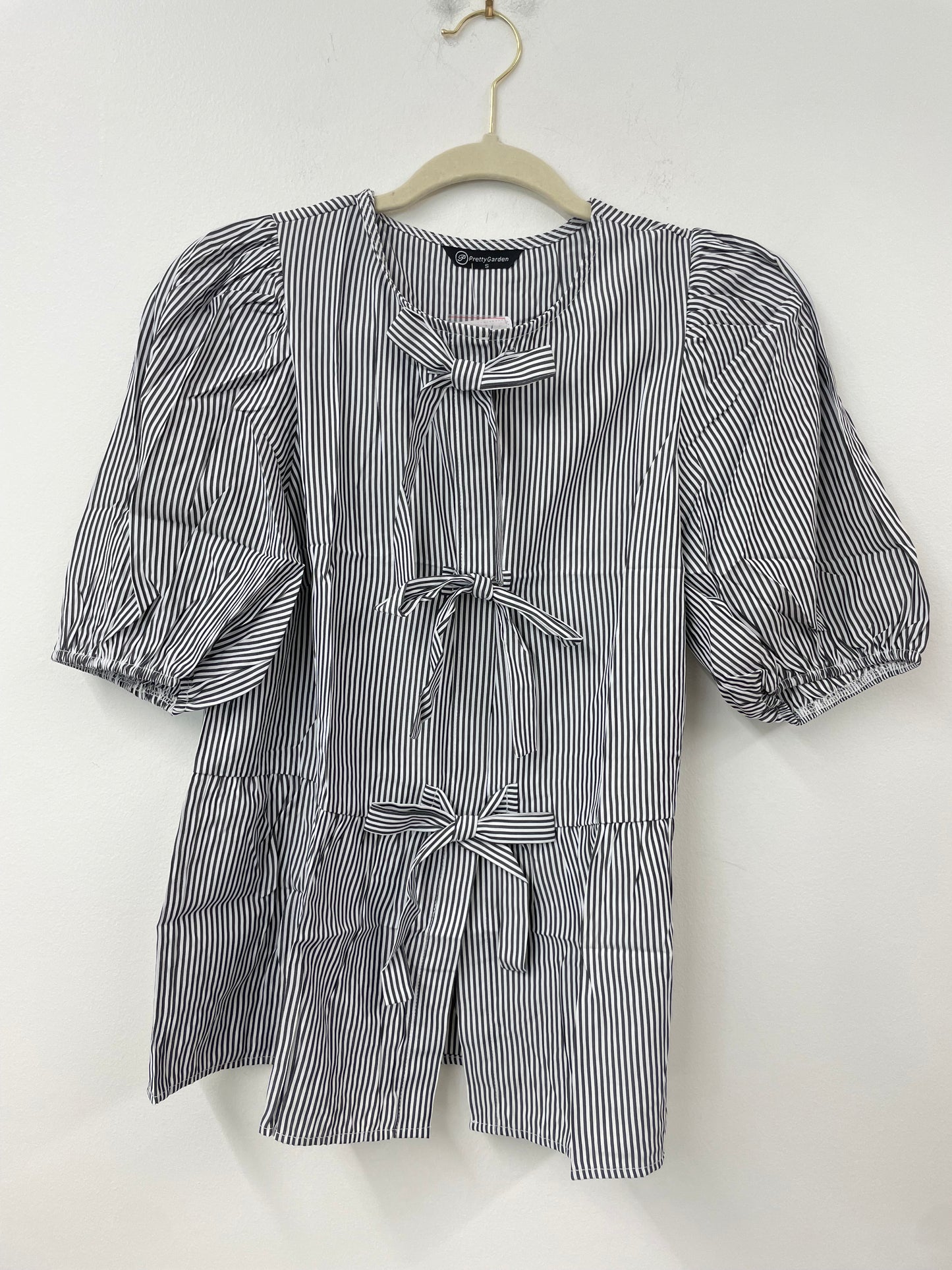 PRETTYGARDEN Women's Bow Front Top with Puff Sleeves Sizes S / NWT