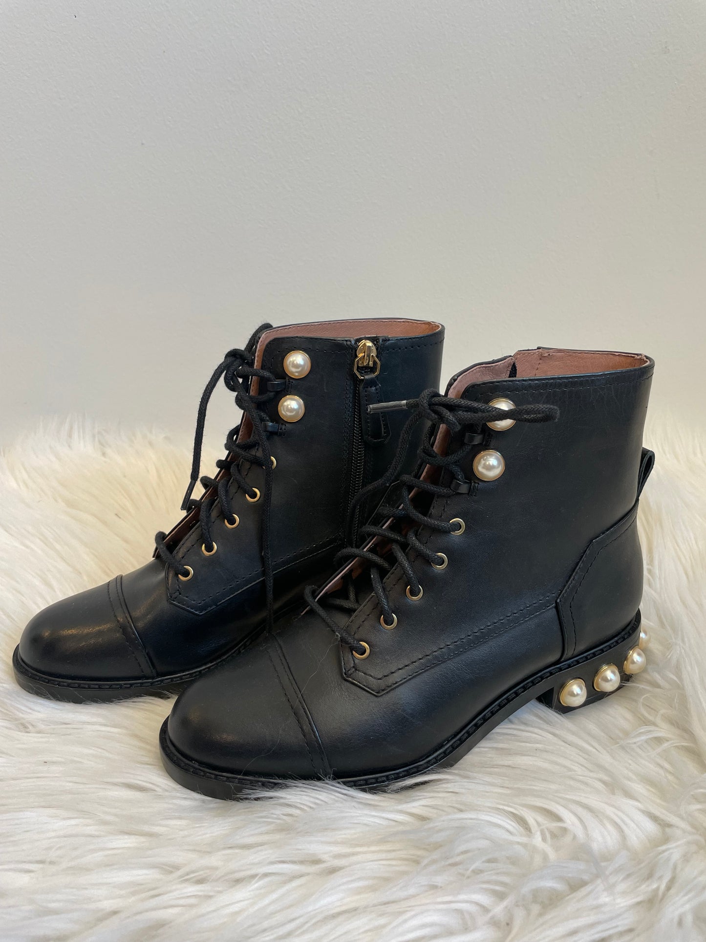 Louise et CIE lace up ankle boots with pearls Size 7.5