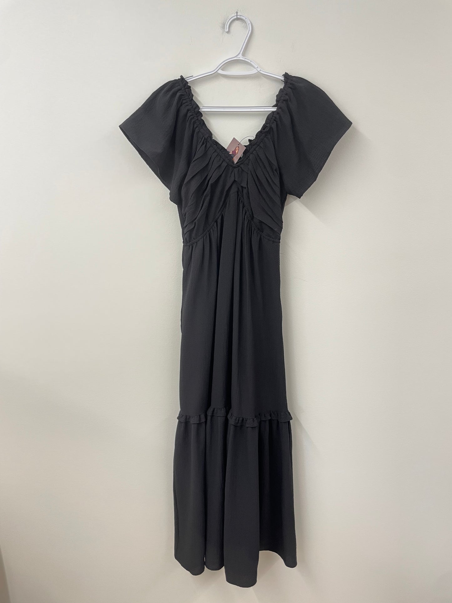 Sofia flutter sleeve maxi dress  Size S / NWT