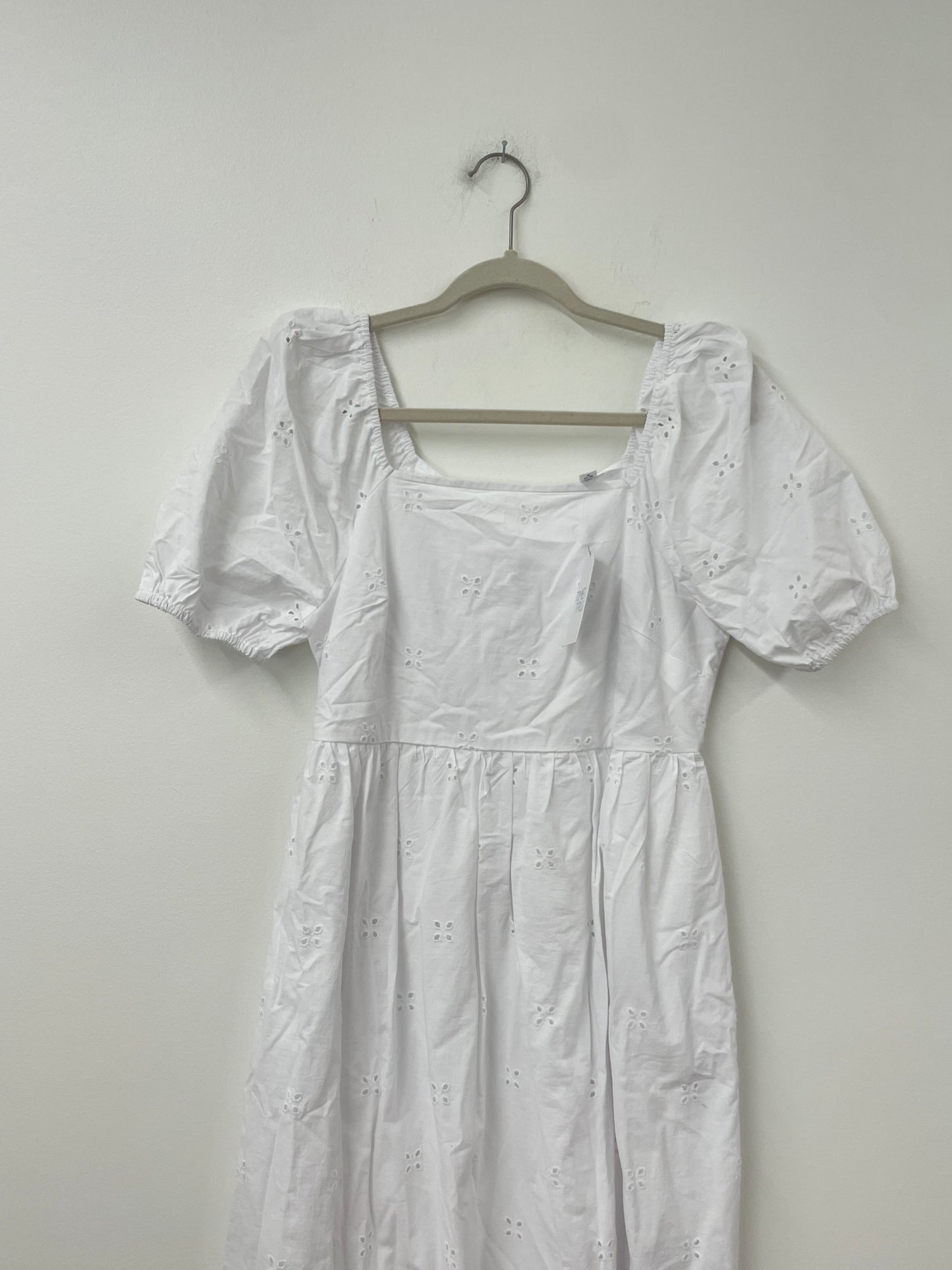 Time and Tru eyelet midi dress Size S / NWT