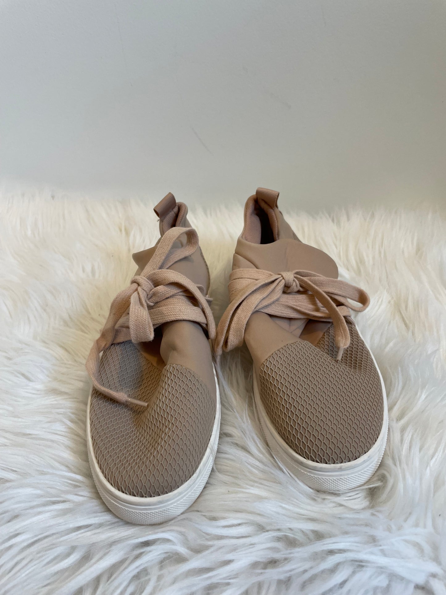 Steve Madden sneakers Size 7.5