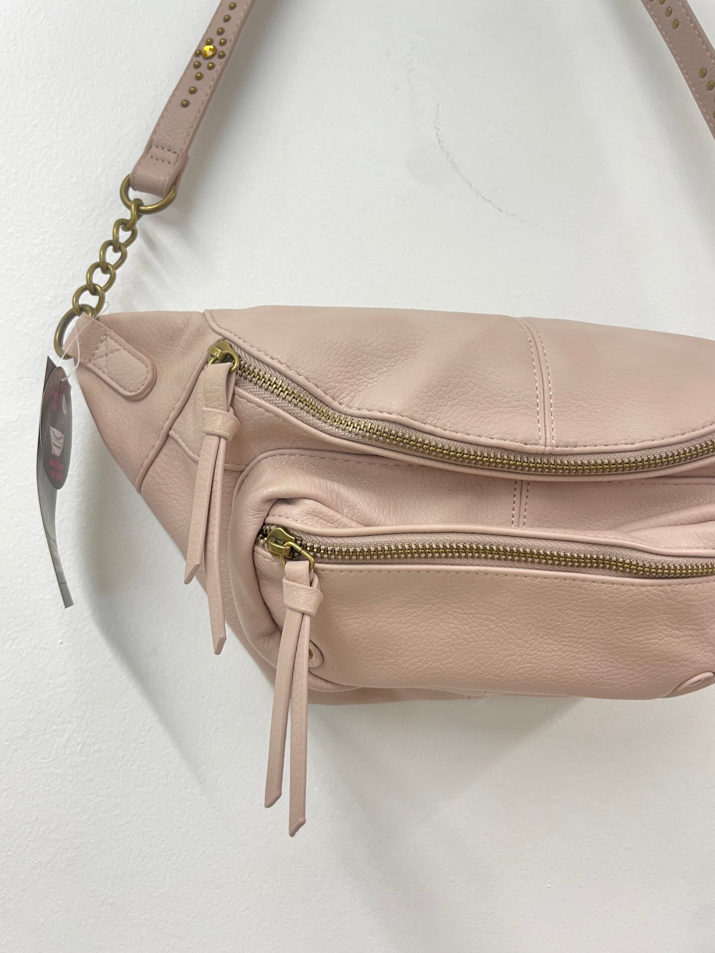 No Boundaries fanny pack