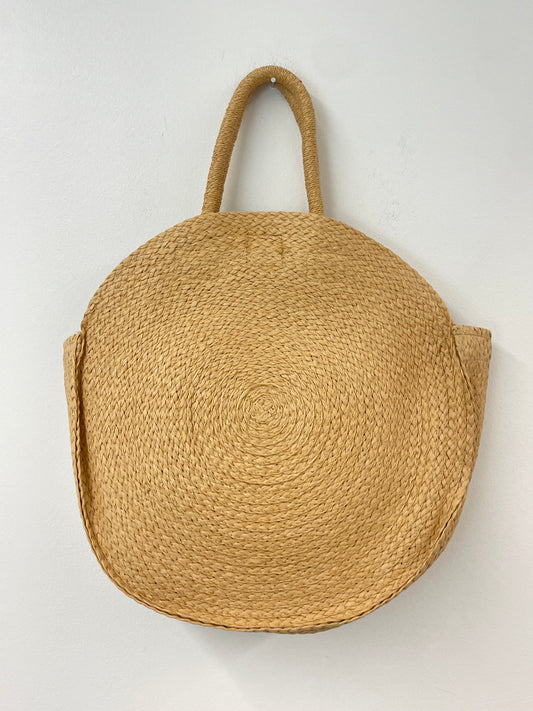 Time and Tru circle straw tote