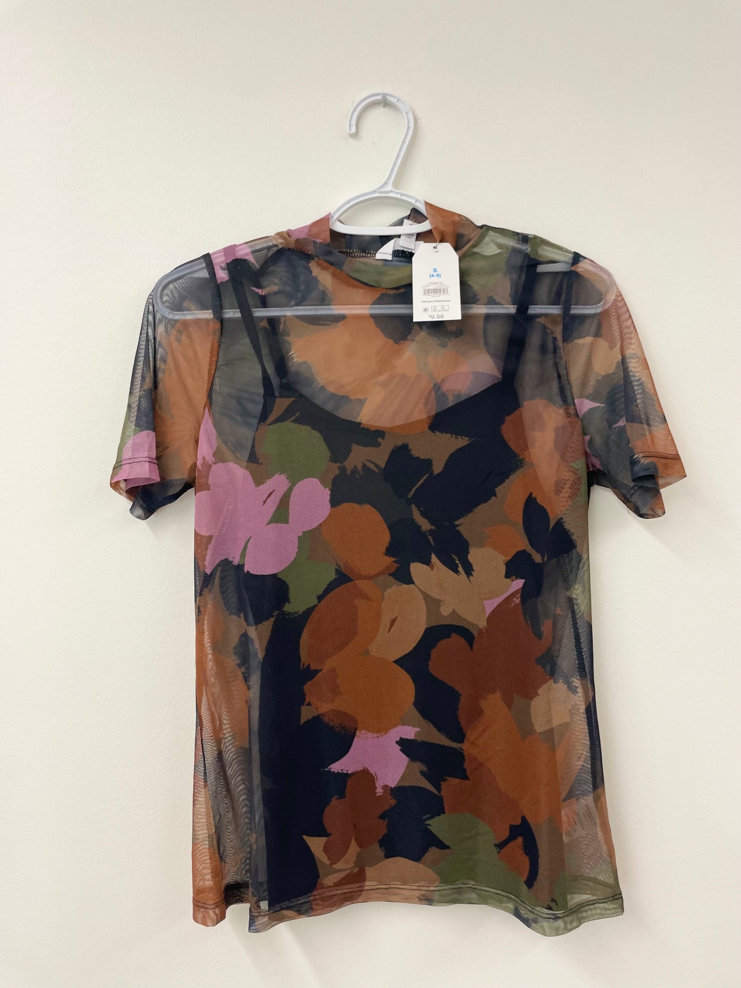 Time & Tru mesh tee Size S / NWT