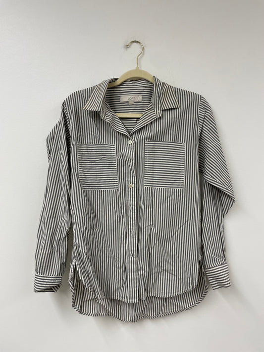 Ann Taylor button up blouse Size S / GUC