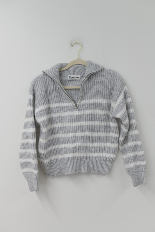 No Boundaries Half Zip Mock Neck Sweater Size S / EUC