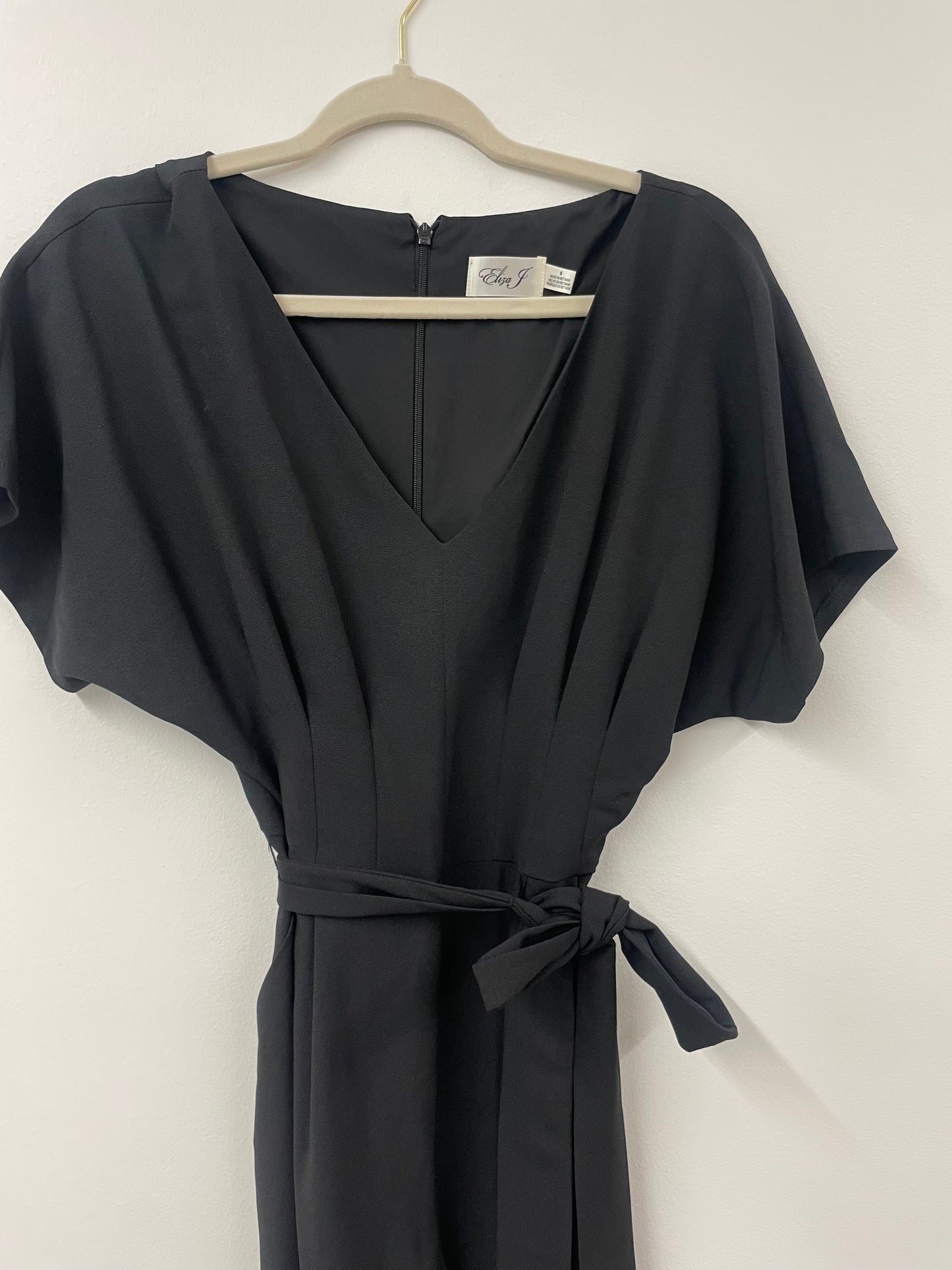 Eliza J jumpsuit Size 6 \ EUC