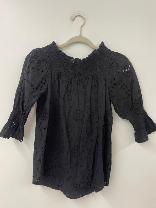 Pioneer Woman off the shoulder eyelet blouse Size XS /  EUC