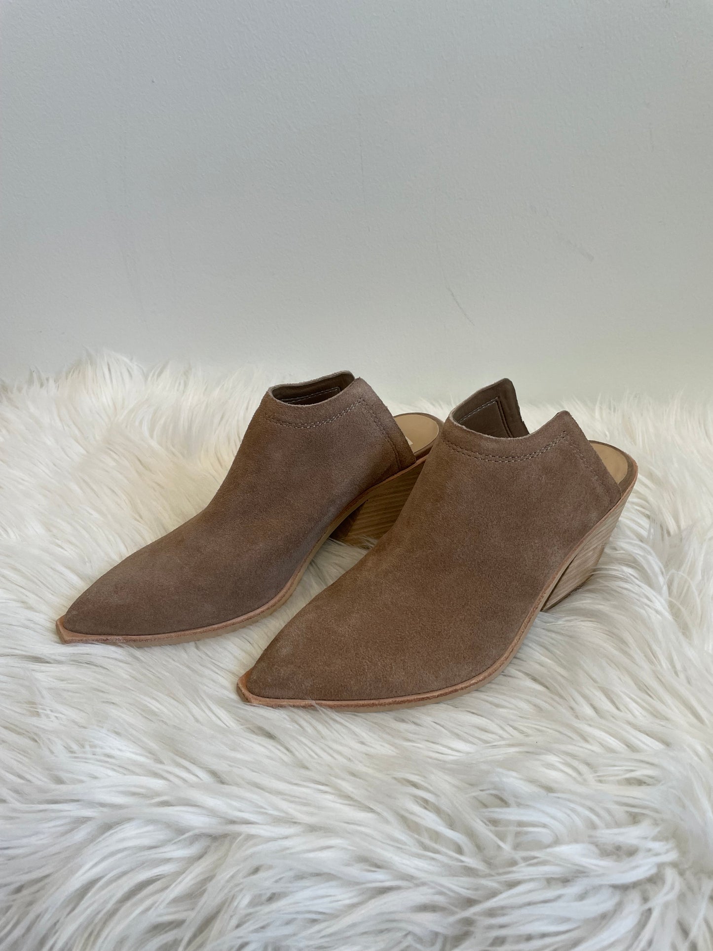 Dulce Vita Sofi Mule suede slip on booties Size 8