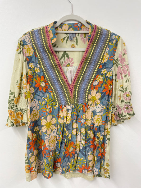 Bl^nk London short sleeve blouse Size Small / EUC