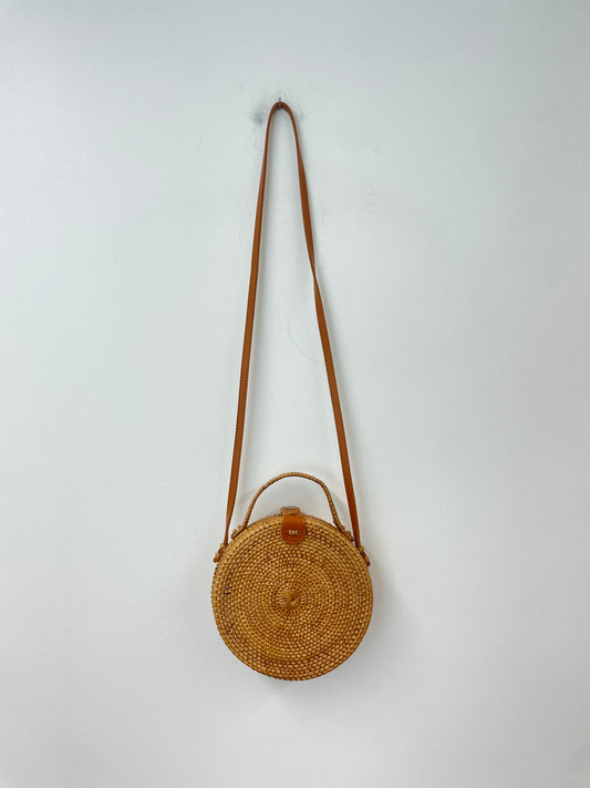 Small straw crossbody bag