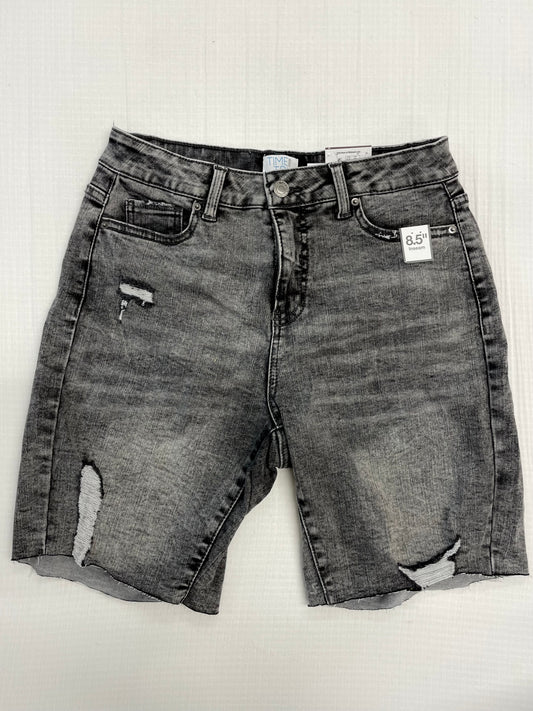Time and Tru 8.5” inseam shorts Size 4 / NWT