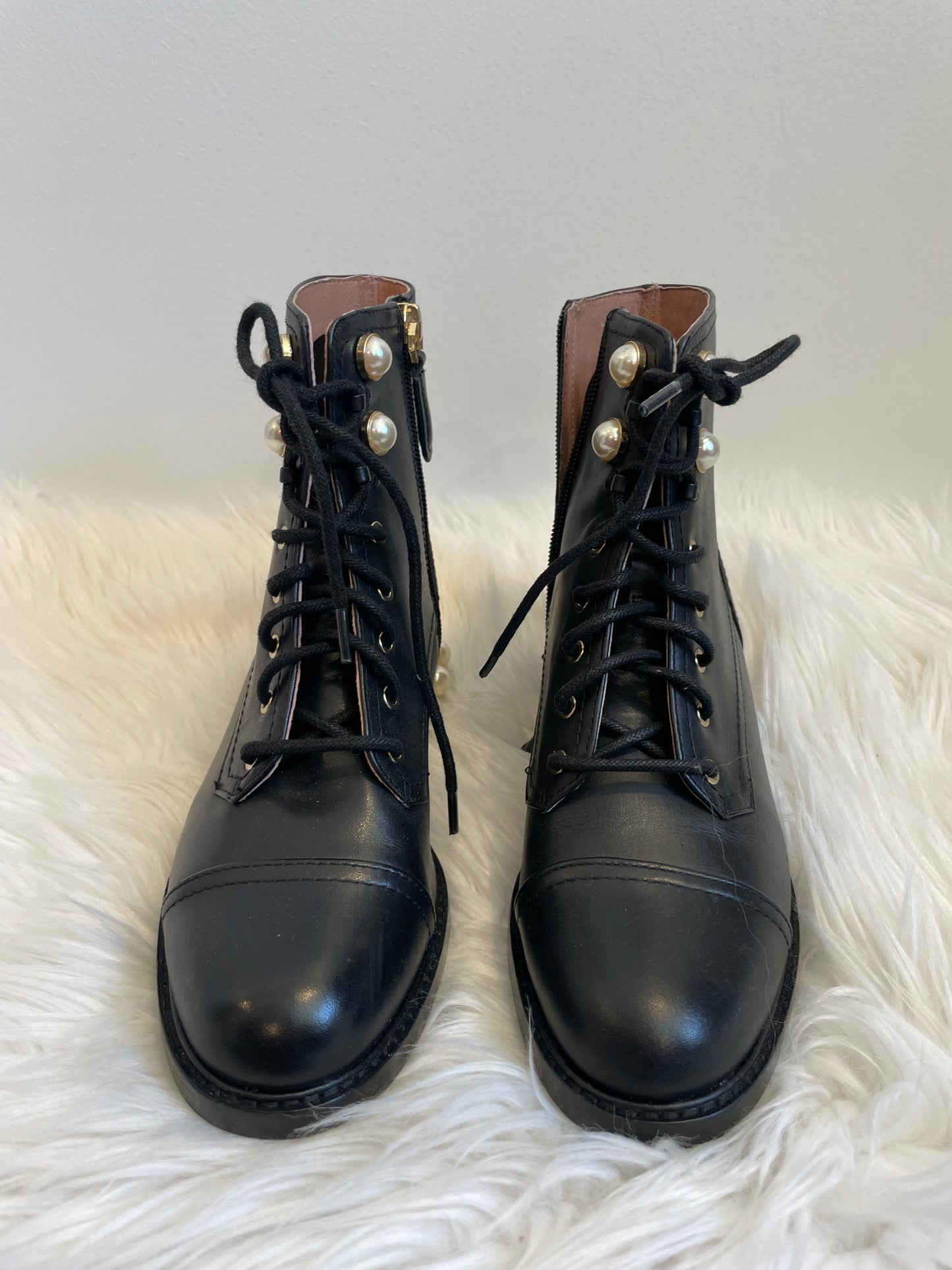 Louise et CIE lace up ankle boots with pearls Size 7.5