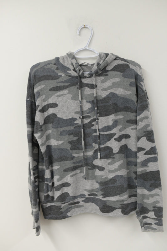 Time and Tru hoodie shirt Size M/ EUC