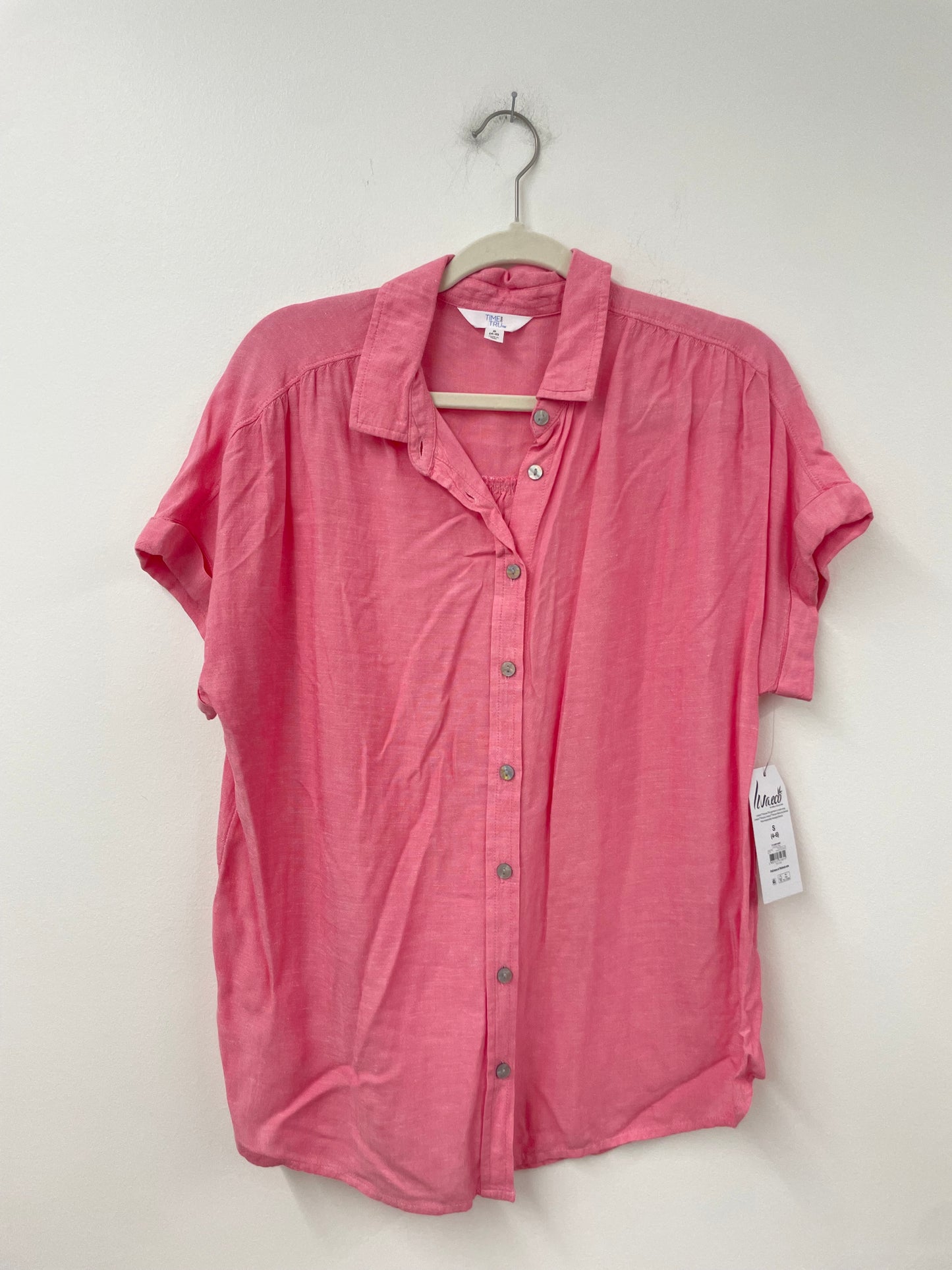 Time and Tru button down short sleeve shirt Size S/ NWT
