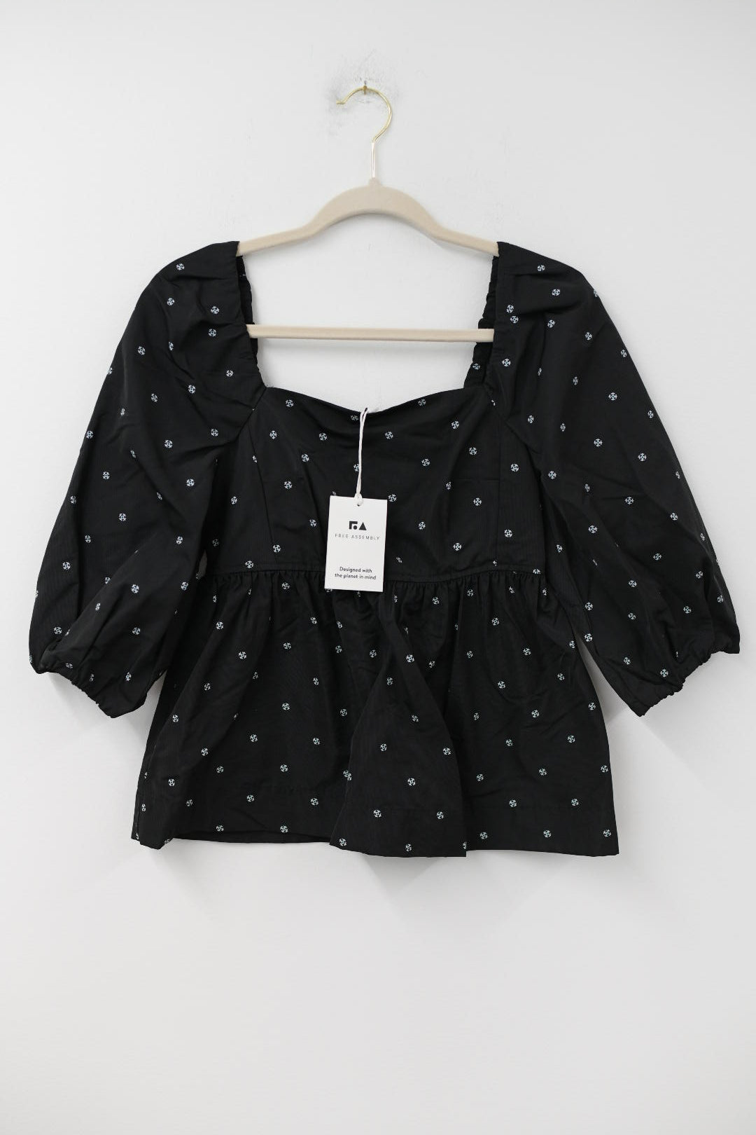 Free Assembly square neck top Size XS / NWT