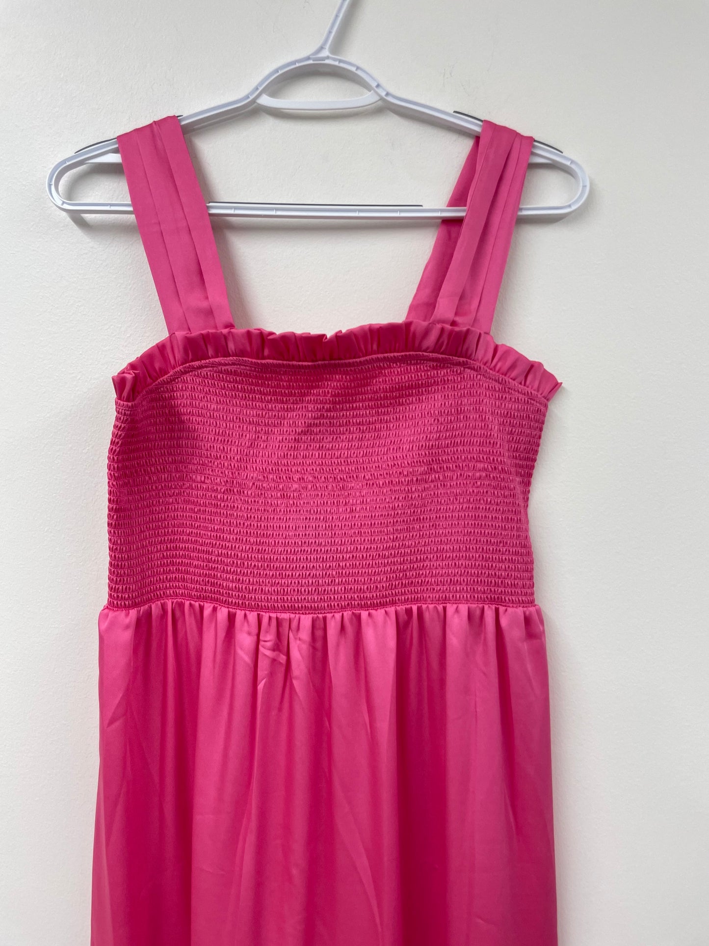 Express smocked tiered maxidress Size S / NWT