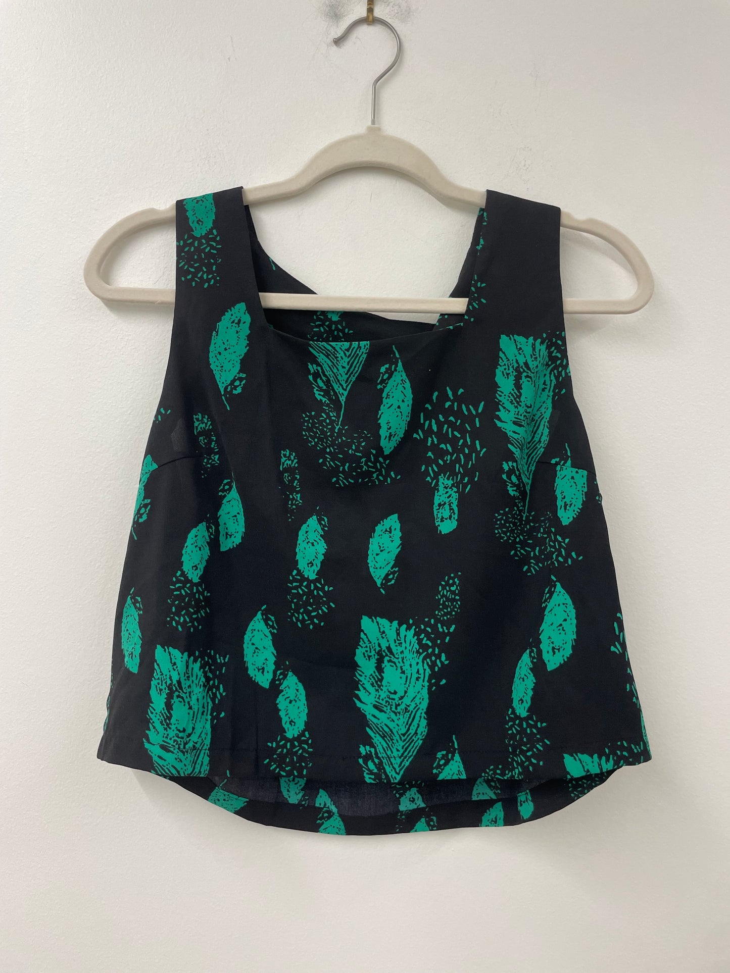 Amazon sleeveless top and shorts size M / NWT