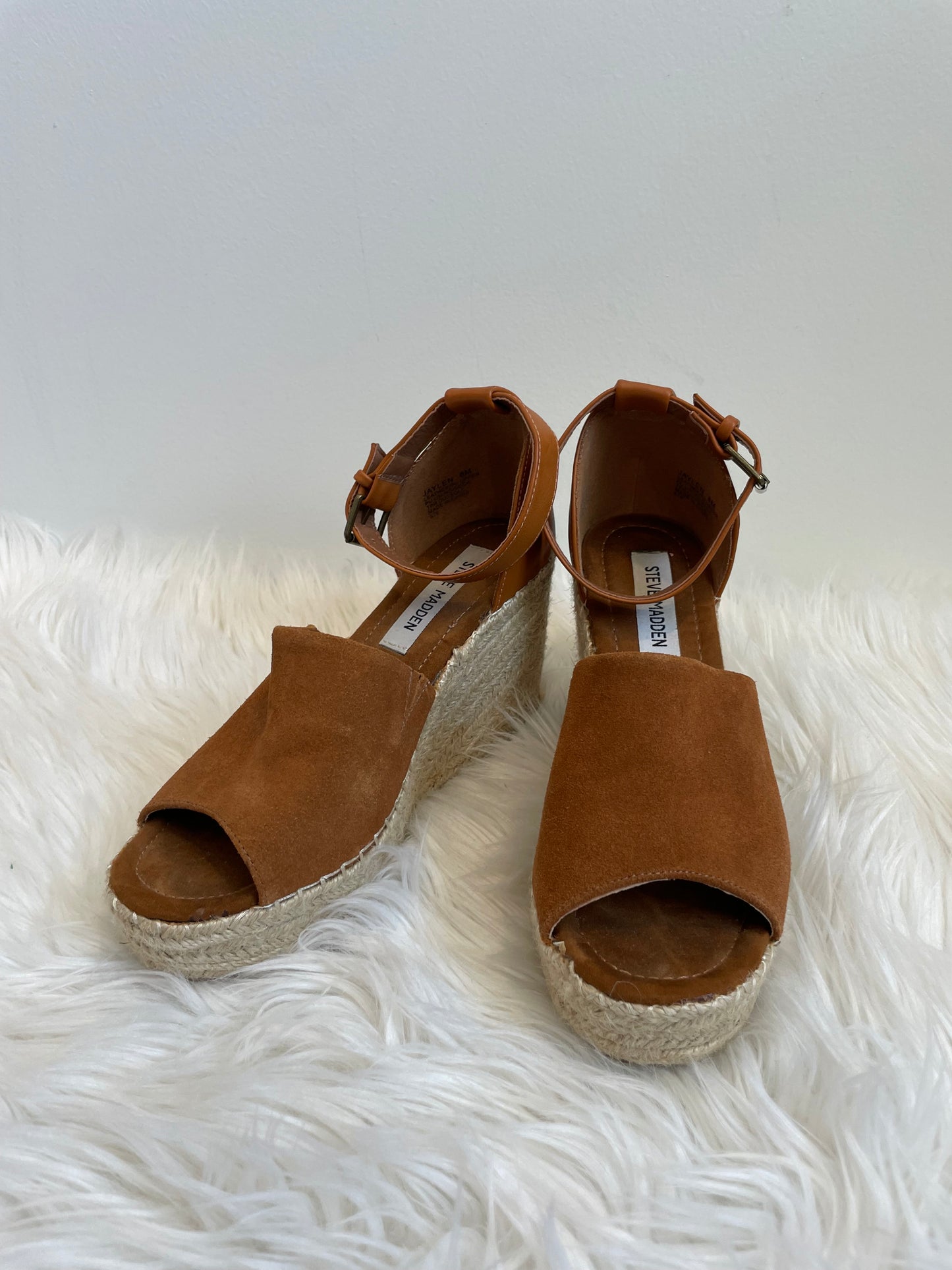 Steve Madden suede wedge sandal Size 8