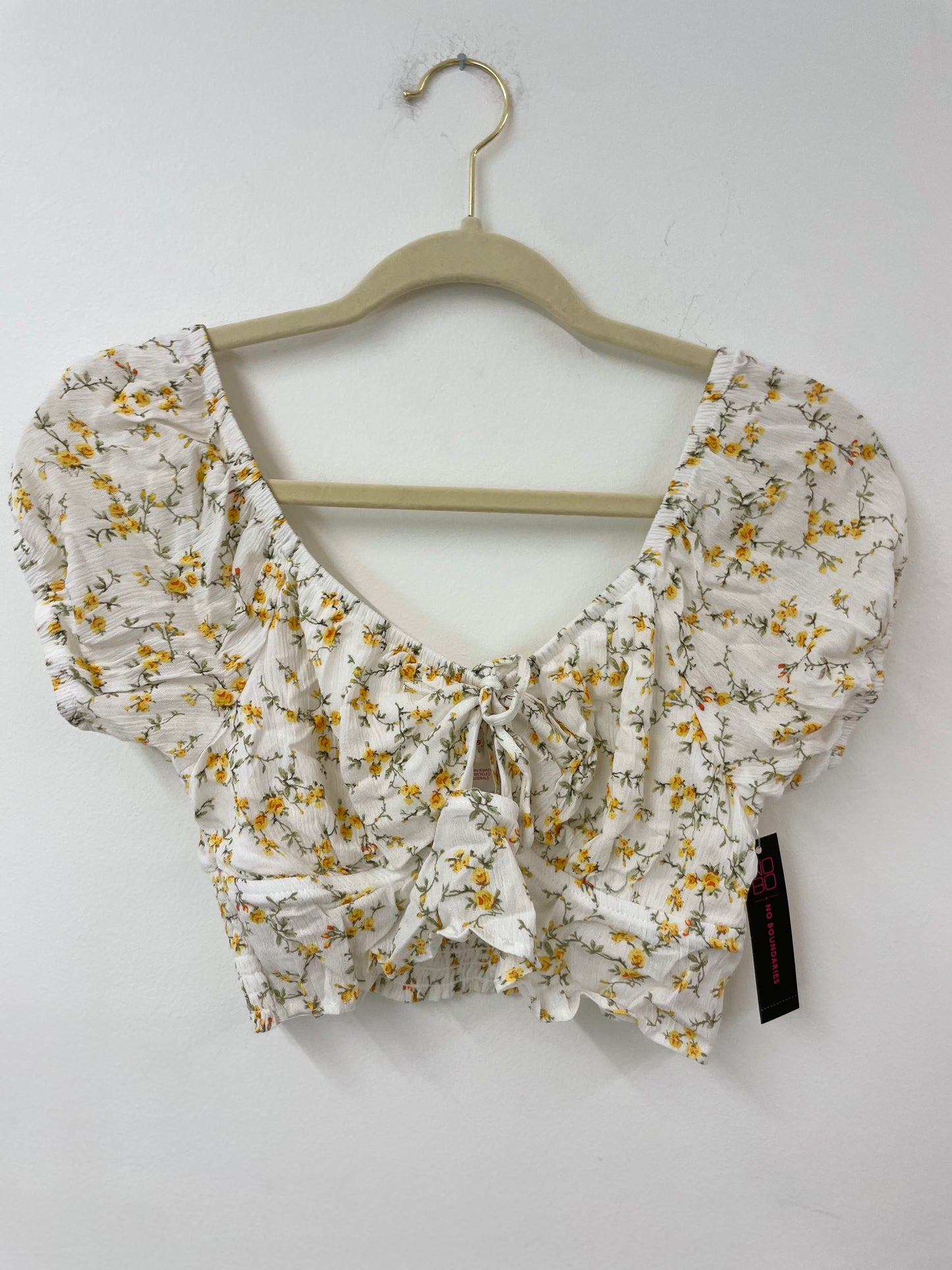 No Boundaries floral top& skirt set Size M / NWT