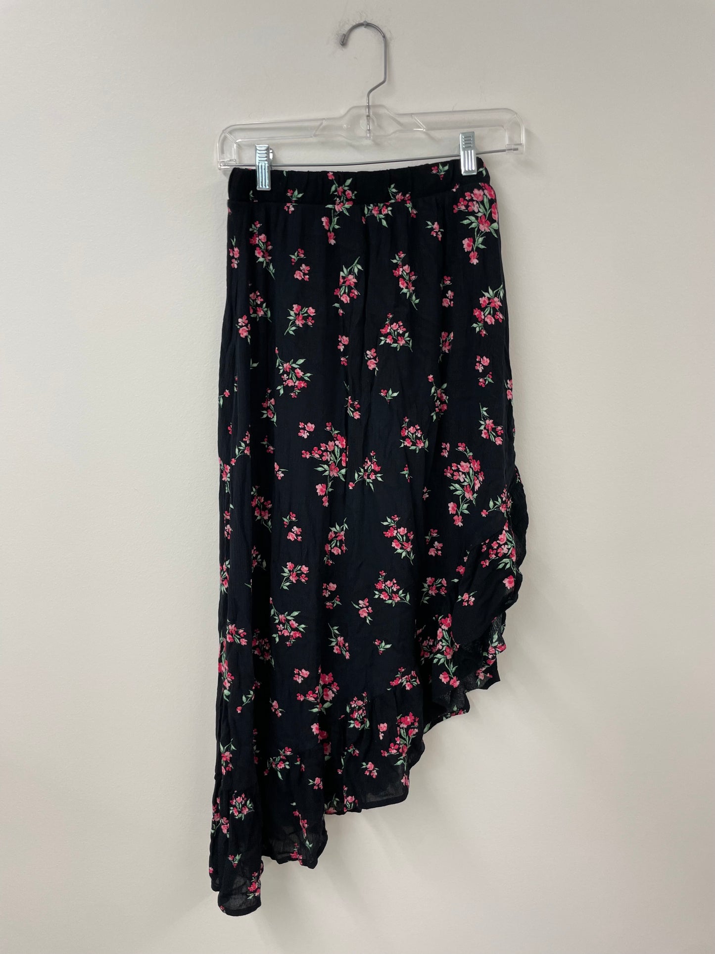No Boundaries floral top& skirt set Size M / NWT